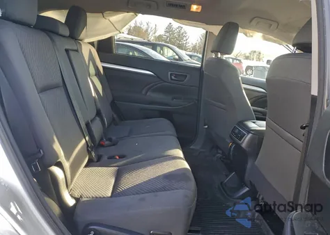 2018 Toyota Highlander Le из США, поврежденный, VIN 5TDBZRFH6JS878434